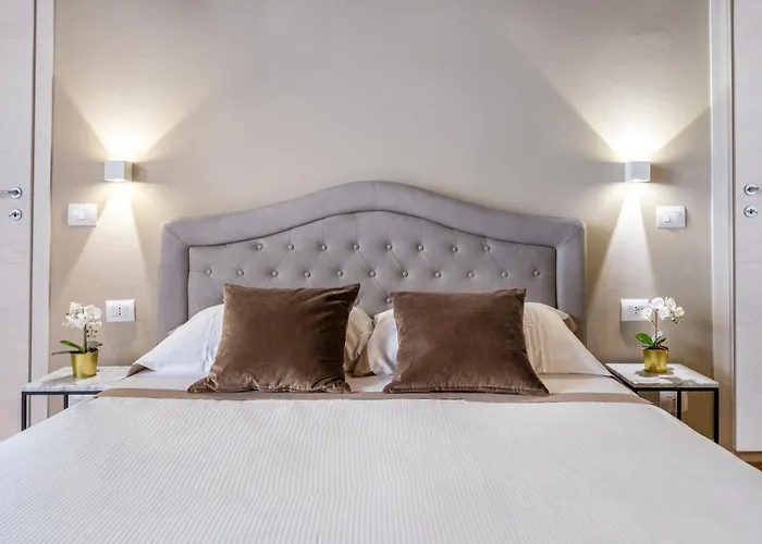 Santa Croce Luxury Suite - Dolcevita Holiday